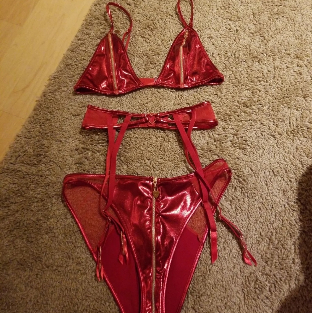 Savage X Fenty Locket Set